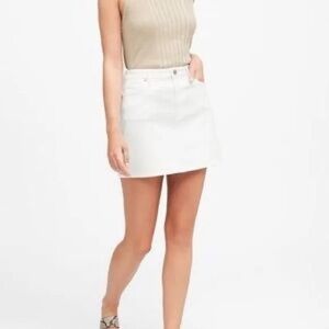 NWT Banana Republic White Denim Skirt